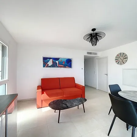 Appartamento T2 Moderne Avec Piscine A Calvi - Fr-1-719-18 *